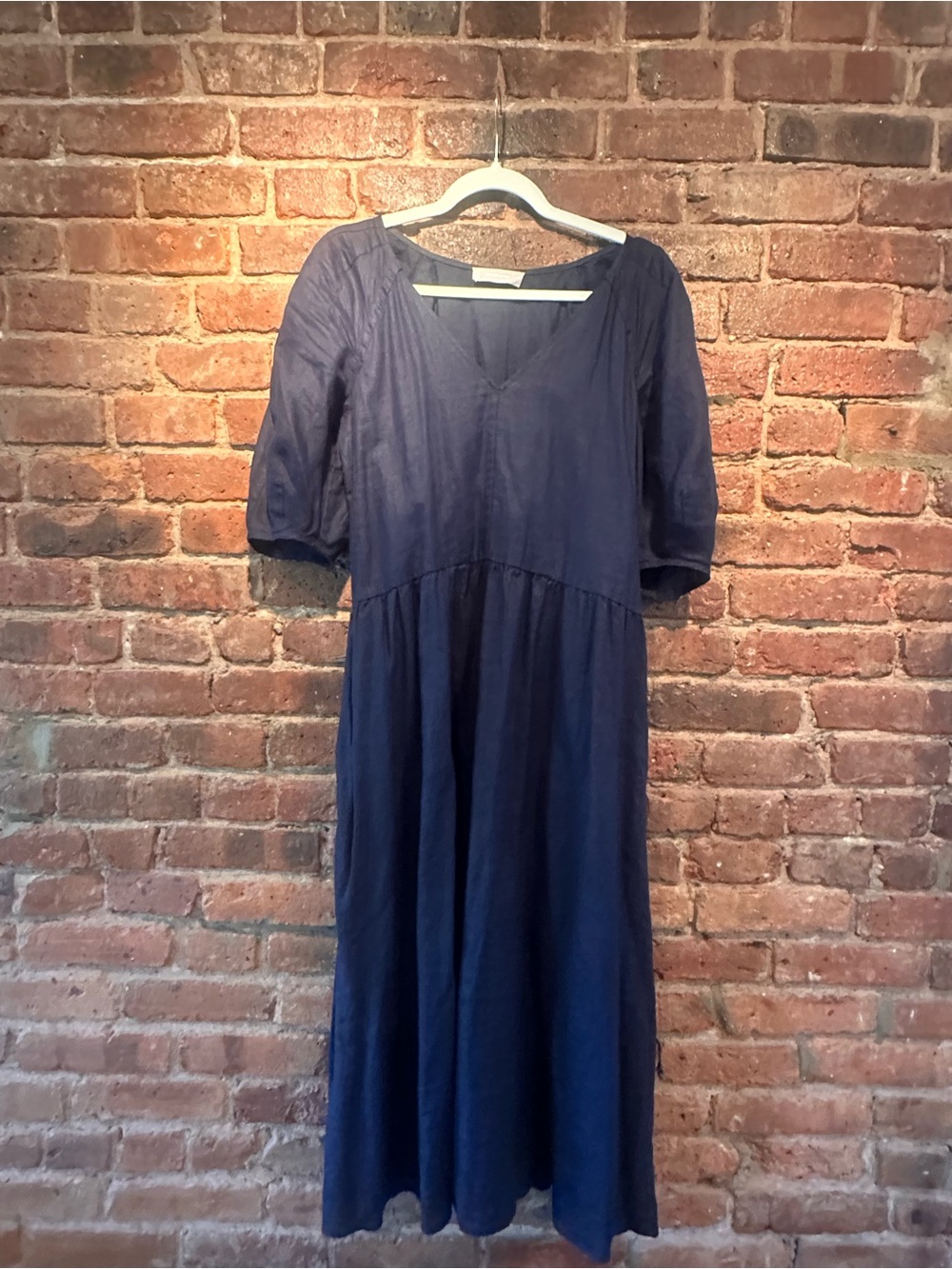 Everlane Linen Navy V-Neck Midi Dress with puff Sleeves - summer Dress